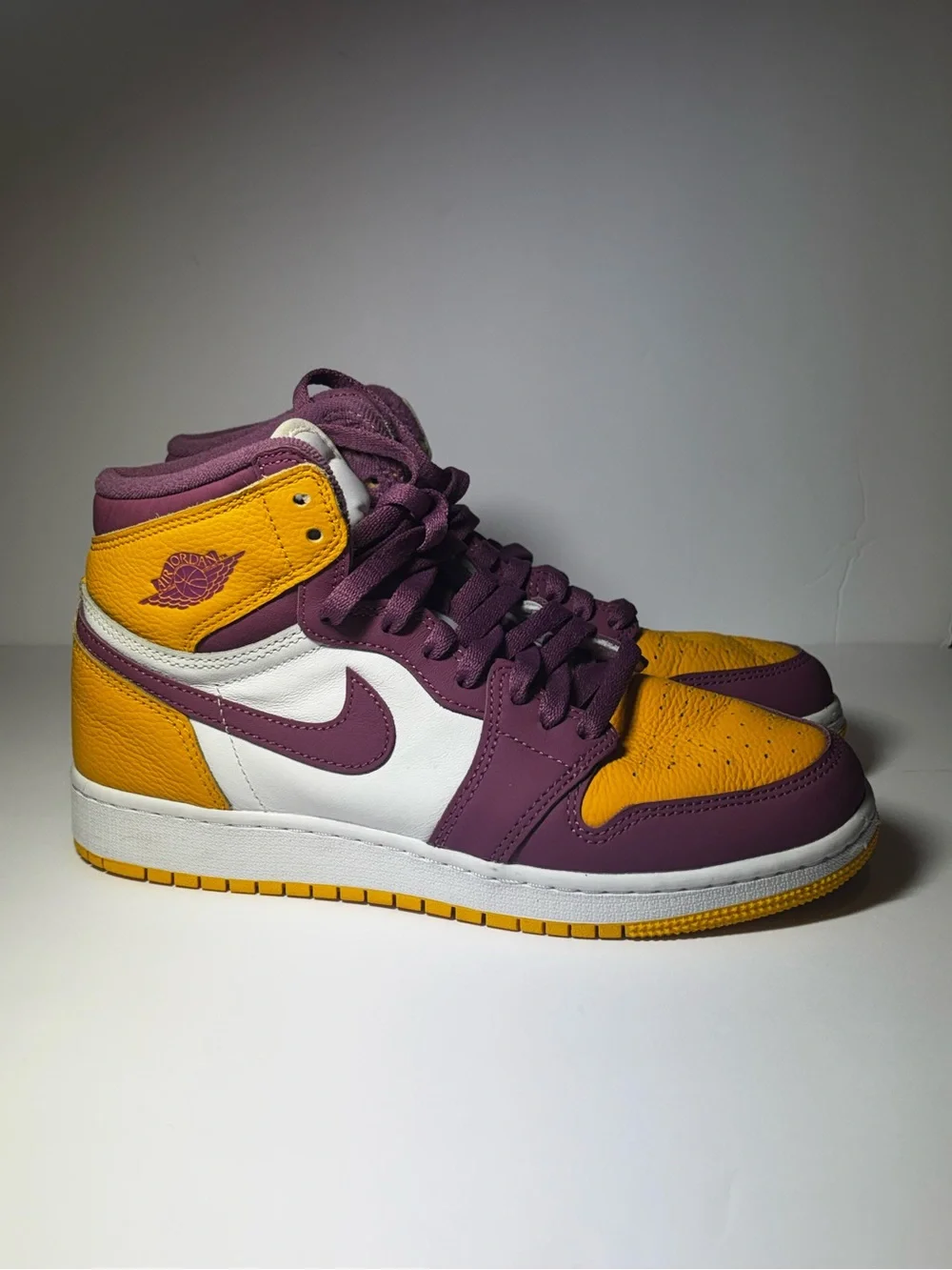 Boys Jordan High-Top Sneakers- Purple, Yellow, White💛 used but great condition!